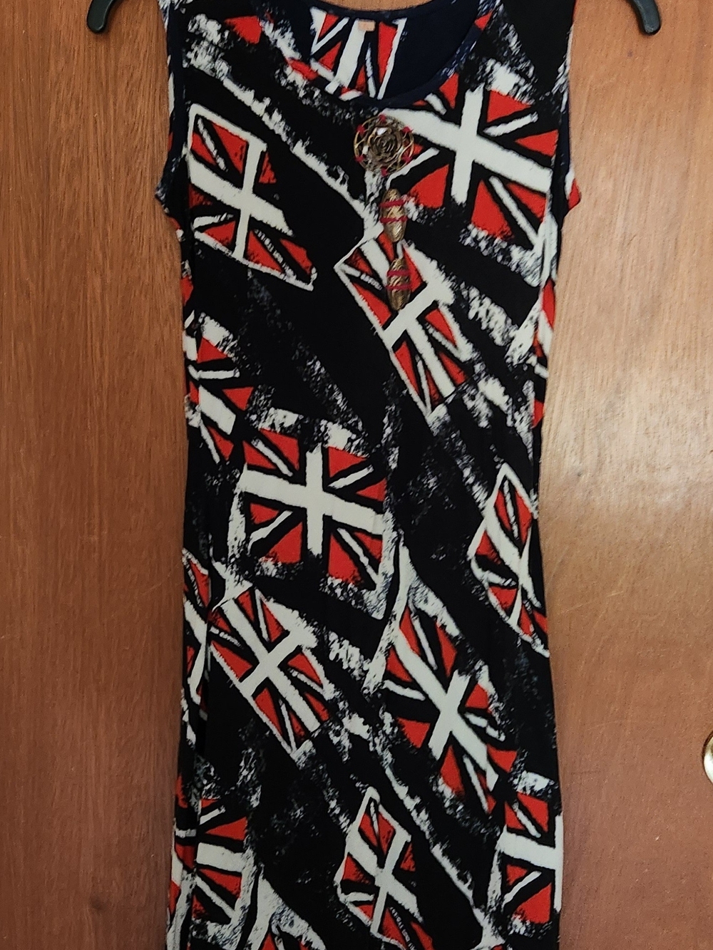Womens Cute Sleeveless Black Red and White Graphic Midi Dress S